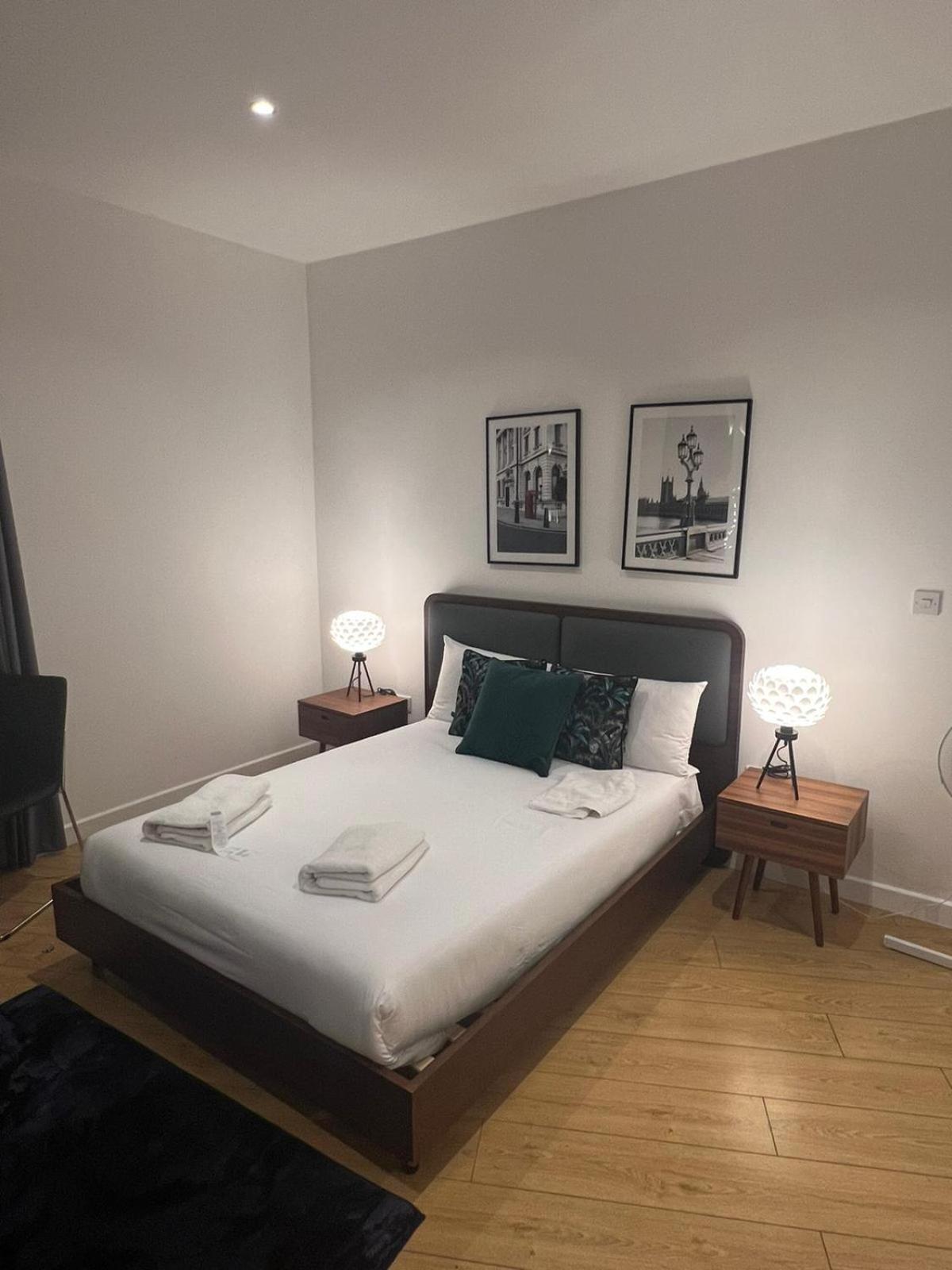 Tranquil 1 Bedroom Retreat In Piccadilly Vr4 Londra Exterior foto
